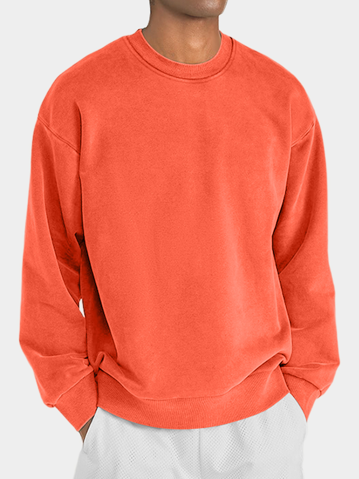 Men's round neck solid color casual and comfortable long-sleeved sweatshirt