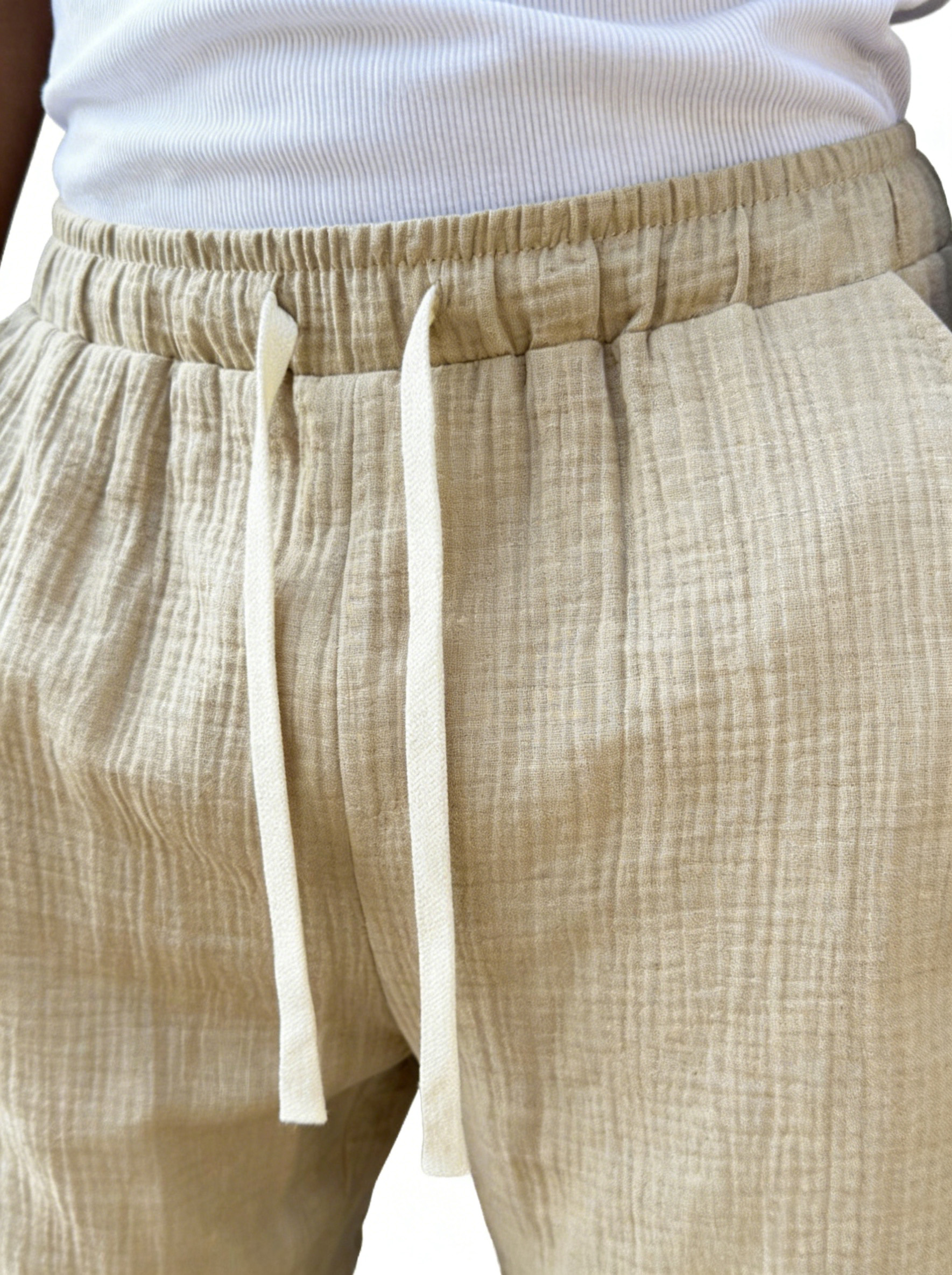 Men's Casual Everyday Lightweight Pleated Solid Color Shorts