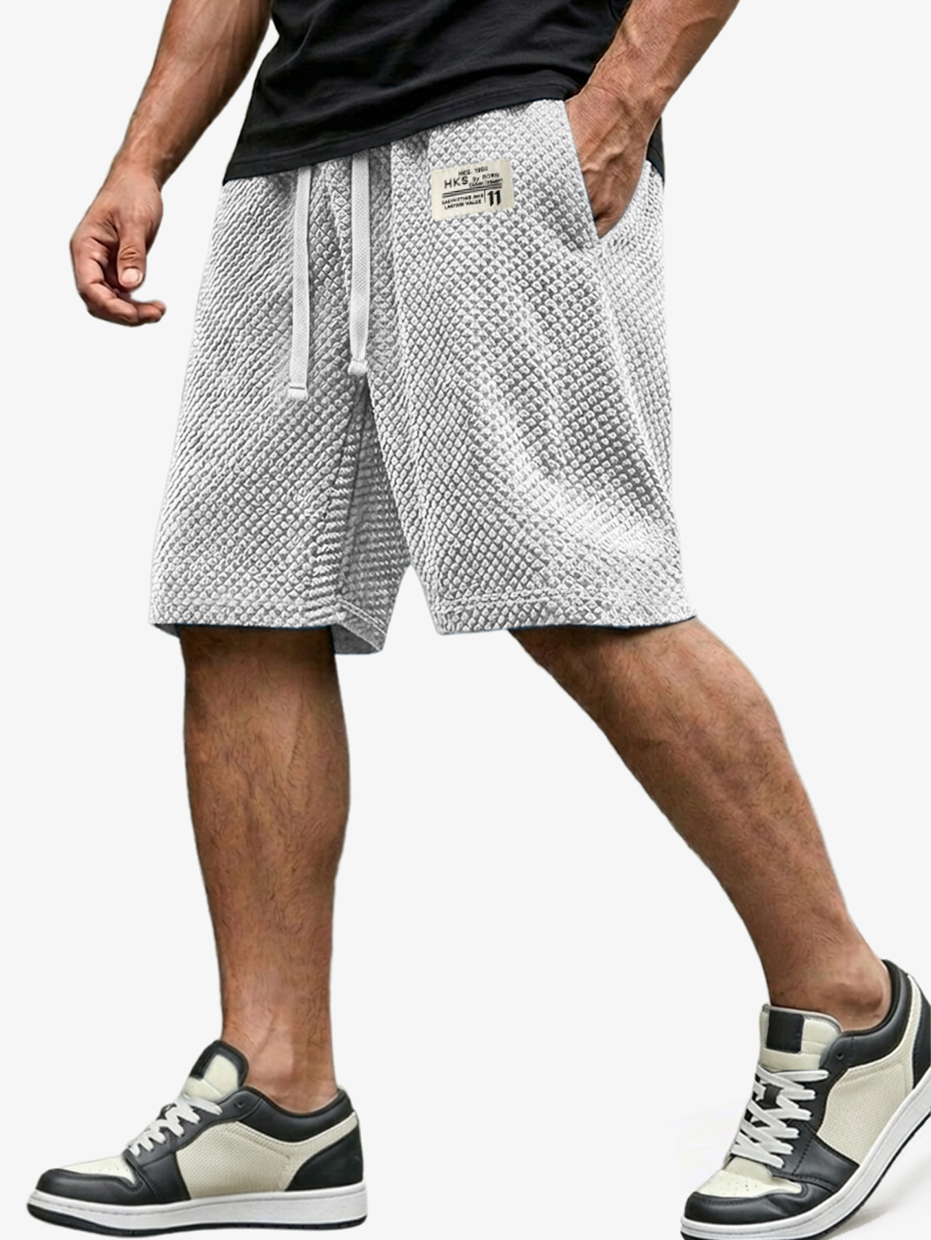 Men's Casual Loose-fitting Shorts With Textured Embroidered Logo