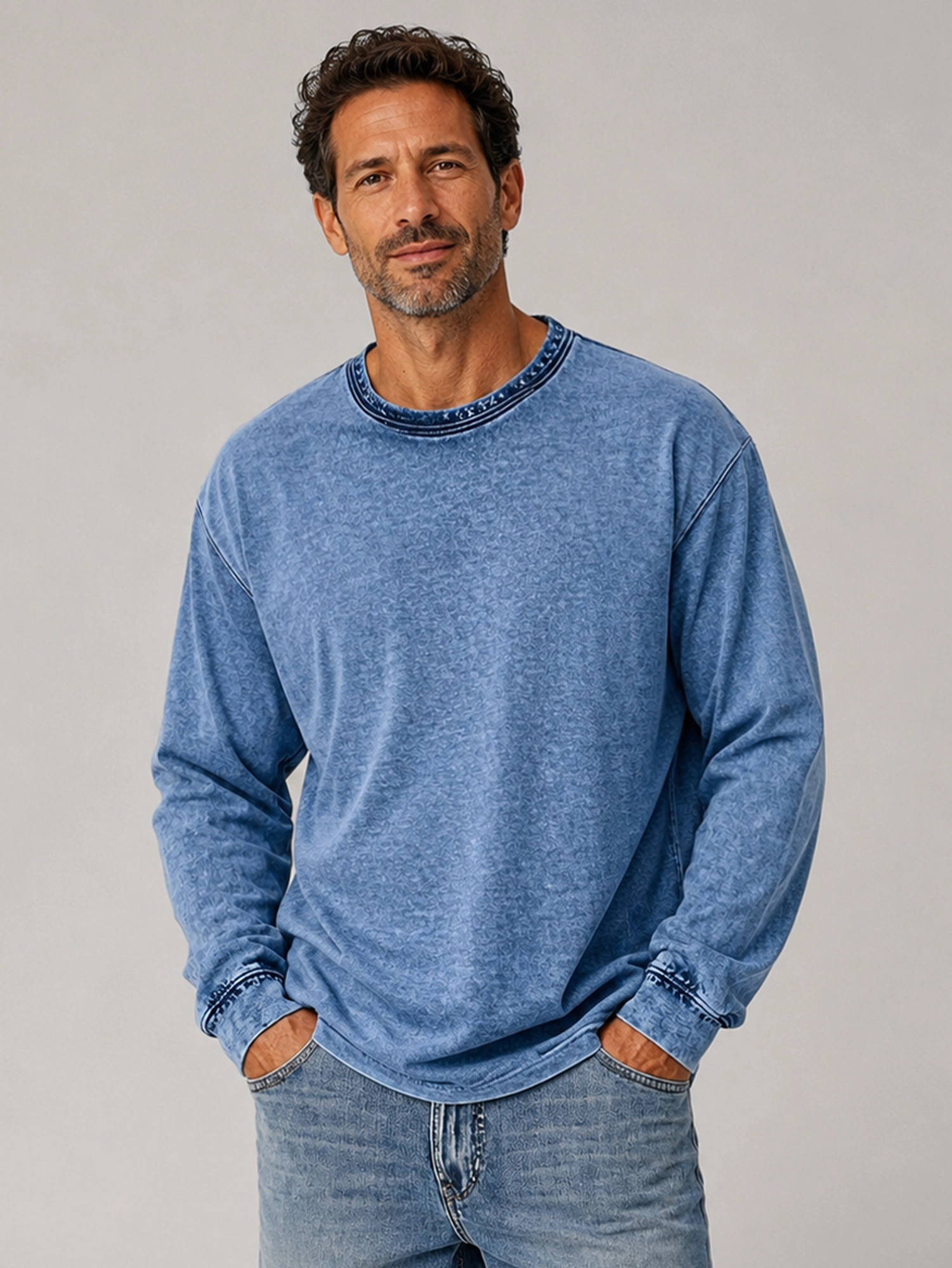 Men's Vintage-Style Distressed Crew-Neck Washed Casual Long-Sleeve T-Shirt