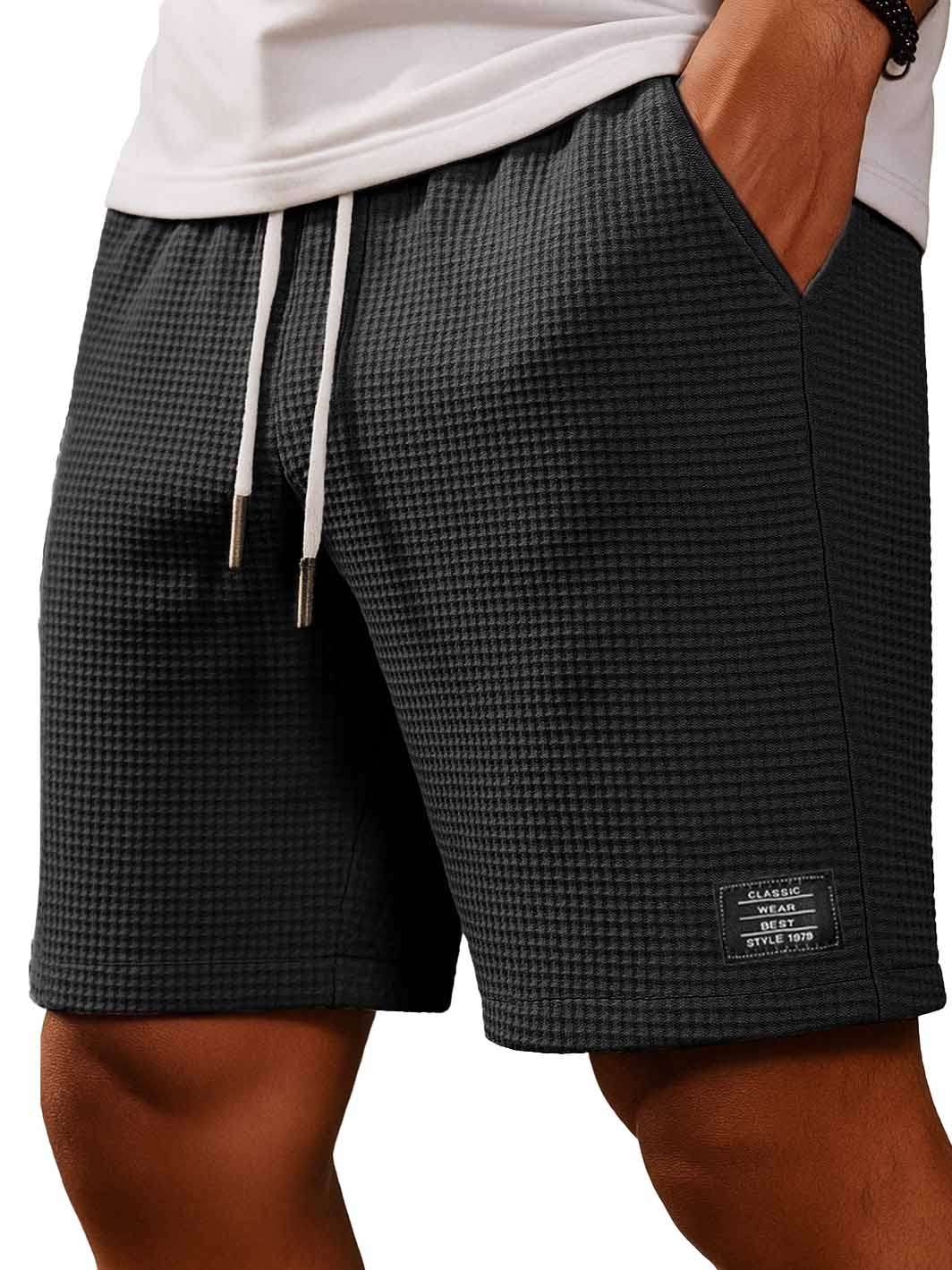 Men's Fashion Everyday Casual Waffle Fabric Embroidered Logo Pocket Shorts