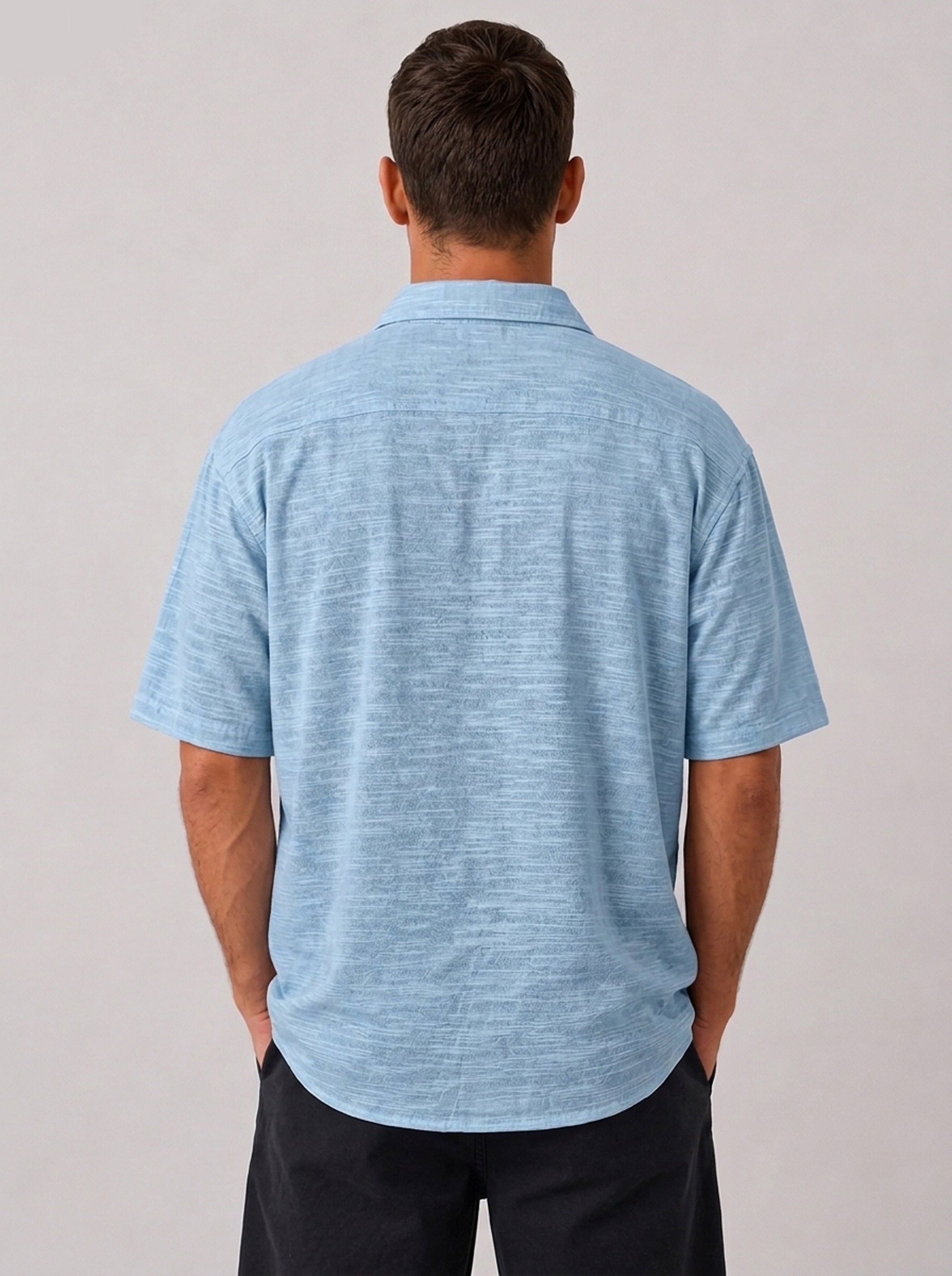 Men's Textured Casual Short-Sleeve Shirt with Collar and Pocket