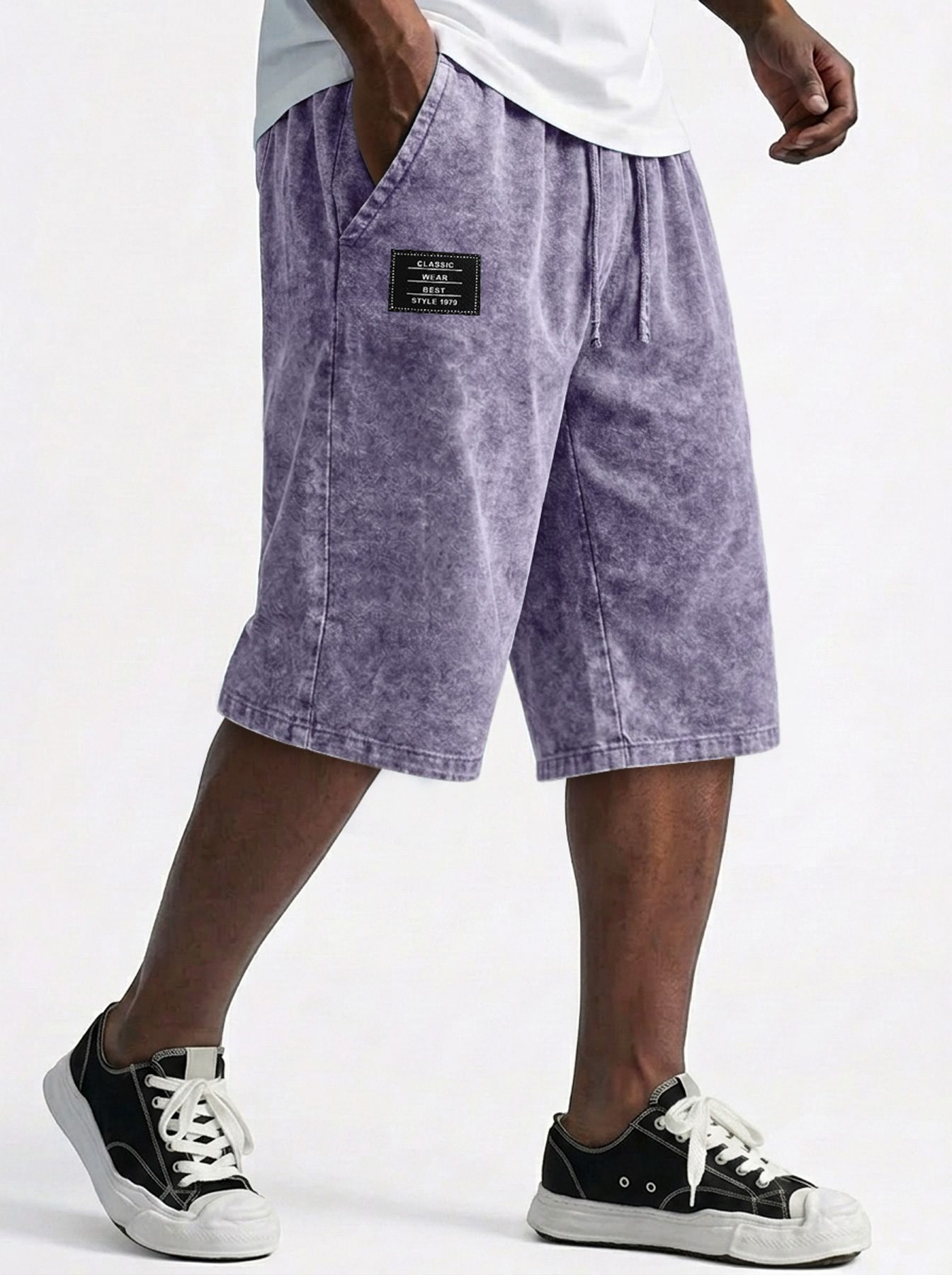 Men's Retro Embroidered Logo Elastic Waist Casual Loose Shorts