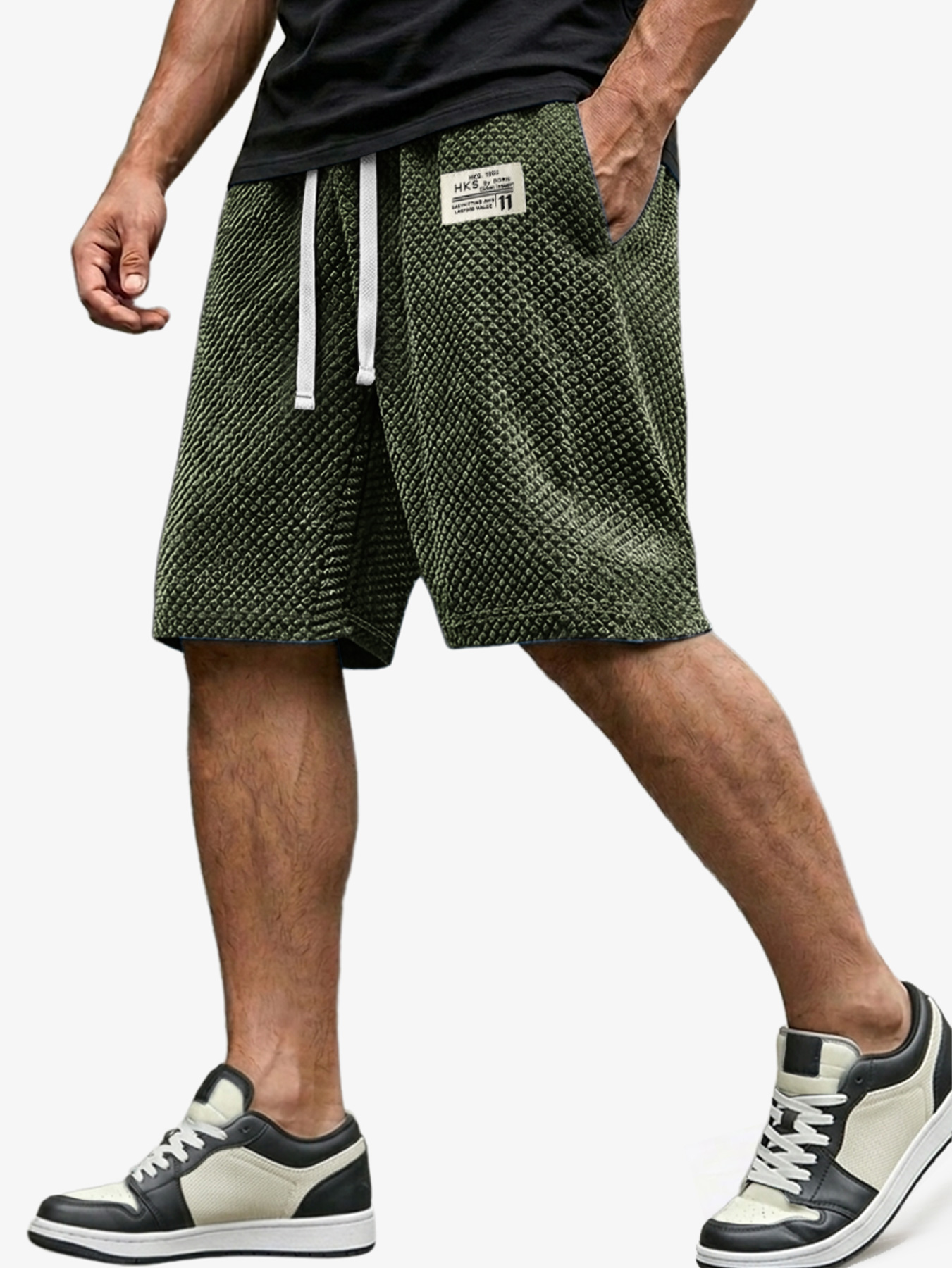 Men's Casual Loose-fitting Shorts With Textured Embroidered Logo
